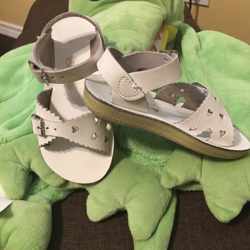 Saltwater Brand White Leather Sandals
